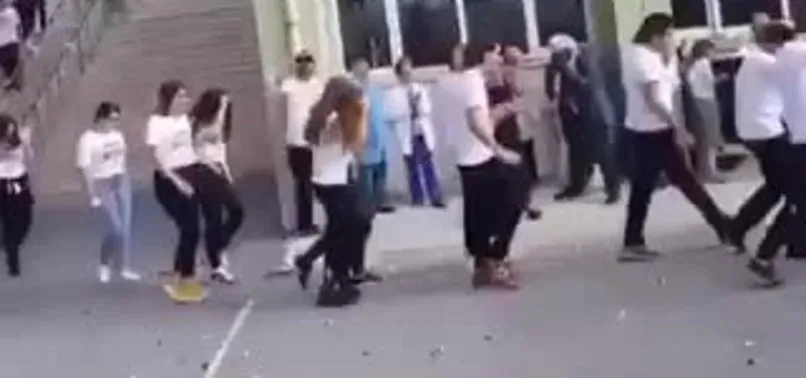Kadıköy Anadolu Lisesindeki simit skandalına ilişkin inceleme