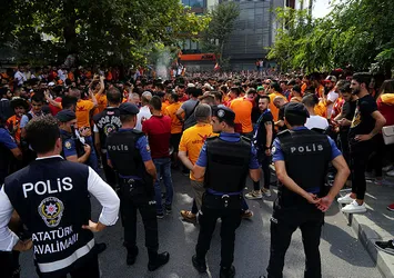 Galatasaray taraftarı Falcao'yu bekliyor