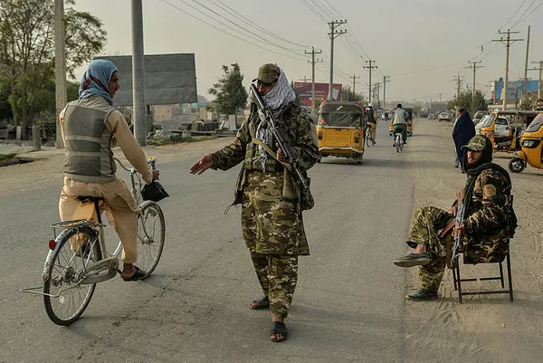 ABD ve Taliban temsilcileri yüz yüze görüştü - 5