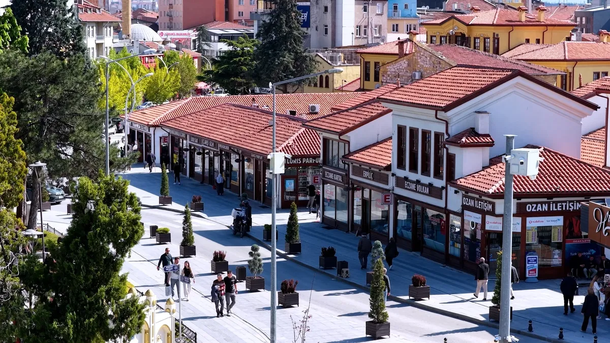 Çorum’un tarihi çehresi değişti! Dikiciler Arastası yeniden hayat buldu
