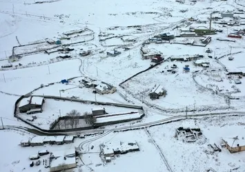Kars ile Ağrı'da kar yağışı etkili oldu!