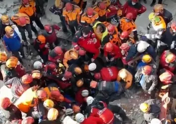 Son dakika: 91 saat sonra mucize! Ayda bebek sağ olarak kurtarıldı