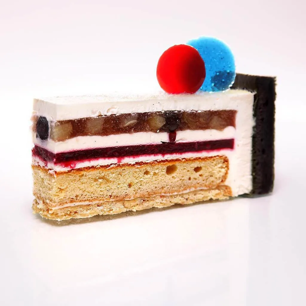 Конфи кули. Конфи кули компоте. Малиновое конфи с желатином. Шоколадный муссовый торт. Черничный муссовый торт.