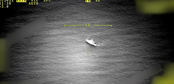 milli-savunma-bakanligi-ihalar-tespit-etti-diye-duyurdu-iste-yunanistanin-ittigi-gocmenler-1670405543831.jpg Milli Savunma Bakanlığı "İHA'lar tespit etti" diye duyurdu: İşte Yunanistan'ın ittiği göçmenler - 1