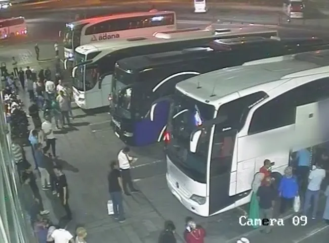 yozgatta-otobus-kazasinda-hayatini-kaybeden-hakan-hasgul-ailesini-komsulari-anlatti-1692629019851.jpg Yozgat’ta otobüs kazasında hayatını kaybeden Hasgül ailesini komşuları anlattı - 2