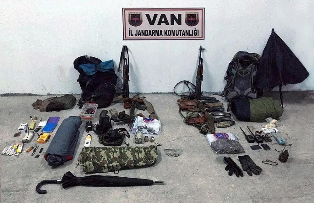 Çaldıran'da çatışma: 2 PKK'lı terörist öldürüldü - 1