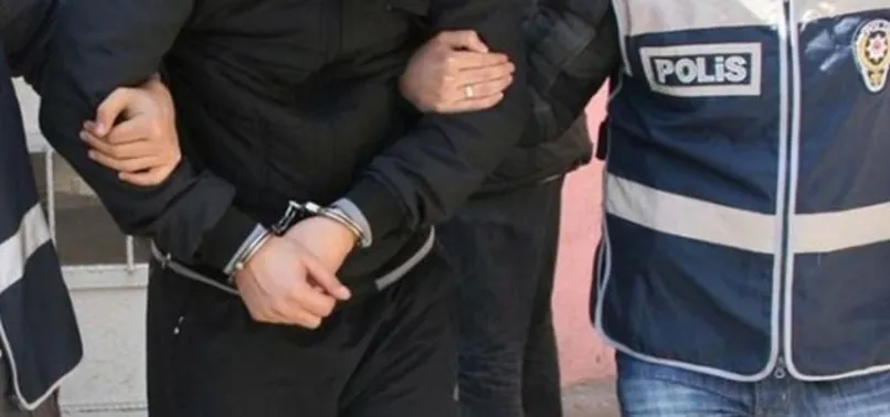 Darbe firarisi komutan Mısır'a kaçarken yakalandı!