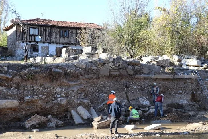 Kütahya’da ’Afrodit’ ve ’Dionysos’ heykel başları bulundu! Aizanoi Antik Kenti kazısında heyecanlandıran gelişme