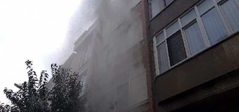 İSKİ çalışmasında boru patladı sular binanın boyunu aştı! Komşular birbirine girdi