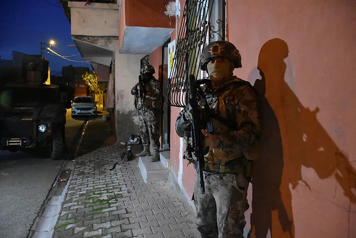 Adana’da drone destekli PKK/KCK operasyonu: 8 gözaltı