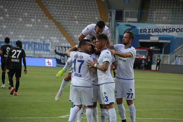 Son dakika: BB Erzurumspor Süper Lig'de - 1