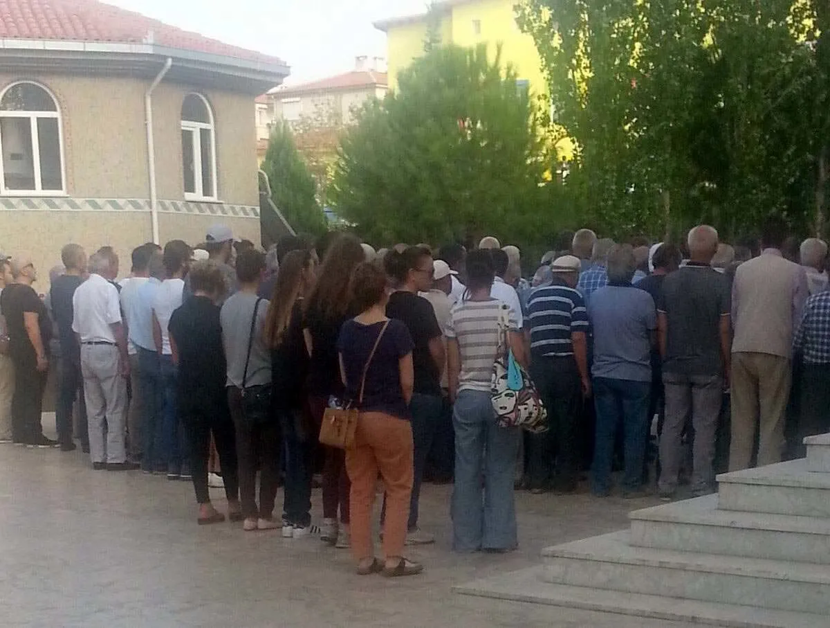 Bennu Yıldırımlar'ın acı günü - 1