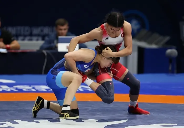 Milli güreşçi Rıza Kayaalp grekoromen stilde finalde - 5