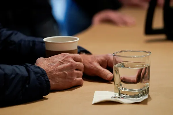 Biden kimyasal olmadığını kanıtlamak için musluk suyu içti