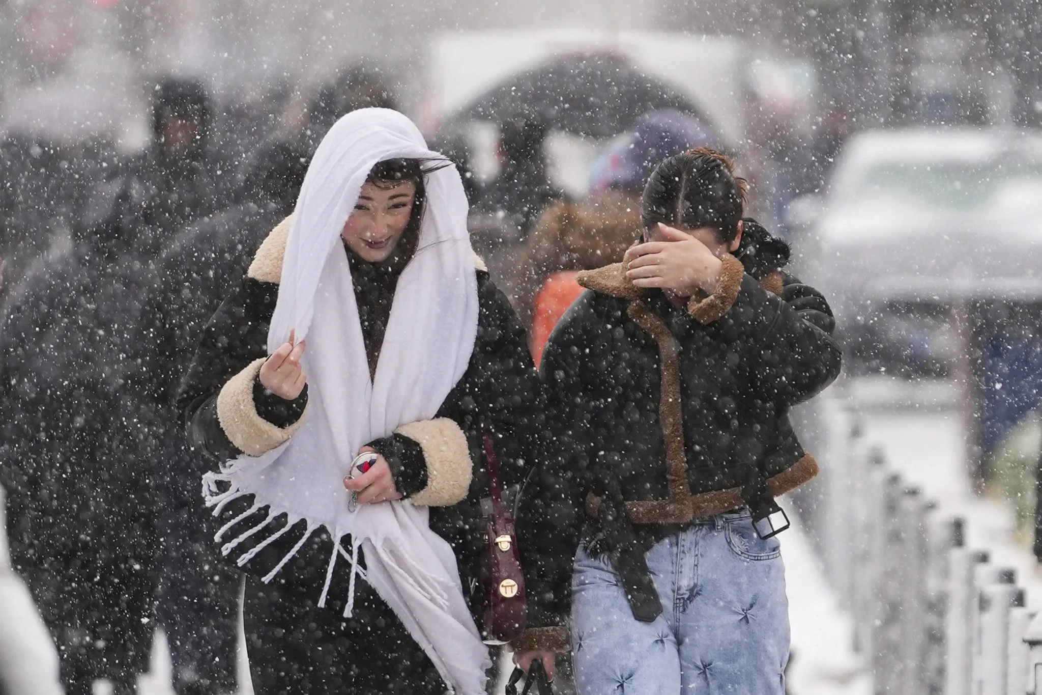 Fırtına, don, buzlanma: Meteoroloji alarmda! Yeni sistemle İstanbul’a kar gelir mi?