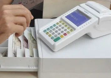 Fiş kesmeyene de almayana da ceza! 100 bin lirayı bulacak