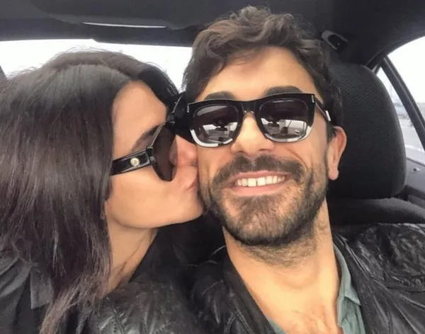 nesrin-cavadzade-ve-gokhan-alkandan-kotu-haber-evlenmeleri-bekleniyordu-1655099277772.jpg Nesrin Cavadzade ve Gökhan Alkan'dan kötü haber! Evlenmeleri bekleniyordu... - 2
