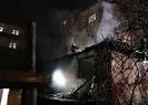 Sokakta kalan evsizler binada yangın çıkardı!