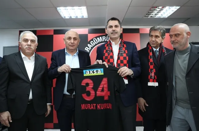 cumhur-ittifaki-istanbul-adayi-murat-kurum-fatih-karagumruk-spor-kulubunu-ziyaret-etti-1708100582845.jpg Cumhur İttifakı İstanbul adayı Murat Kurum Fatih Karagümrük Spor Kulübü’nü ziyaret etti - 8