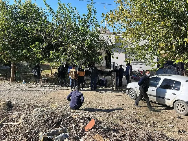 Adana’da ağrı kesici ilaç içip uyuyan genç ölü bulundu - 1