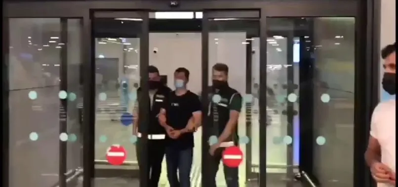 Son dakika: Kuzey Makedonya’da yakalanan Sarallar suç örgütünün lideri Zafer Saral Türkiye’ye getirildi
