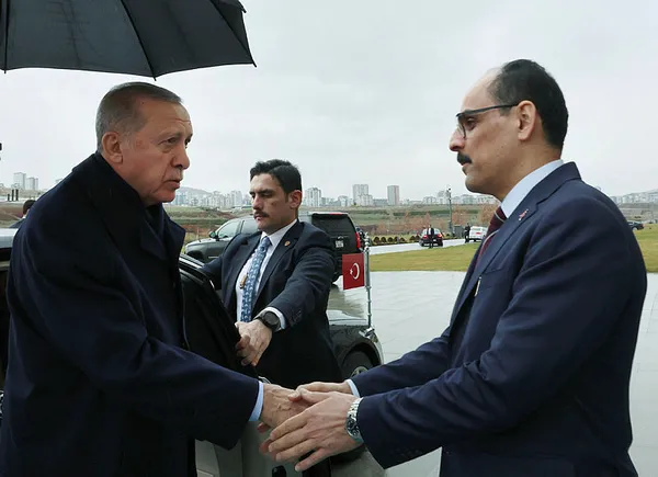 mit-akademisi-kuruldu-milli-istihbarat-teskilati-baskani-ibrahim-kalin-devlete-millete-yapilan-ihanetler-cezas-1704894471154.jpg MİT Akademisi kuruldu! Milli İstihbarat Teşkilatı Başkanı İbrahim Kalın: Devlete millete yapılan ihanetler cezasız kalmayacak - 1