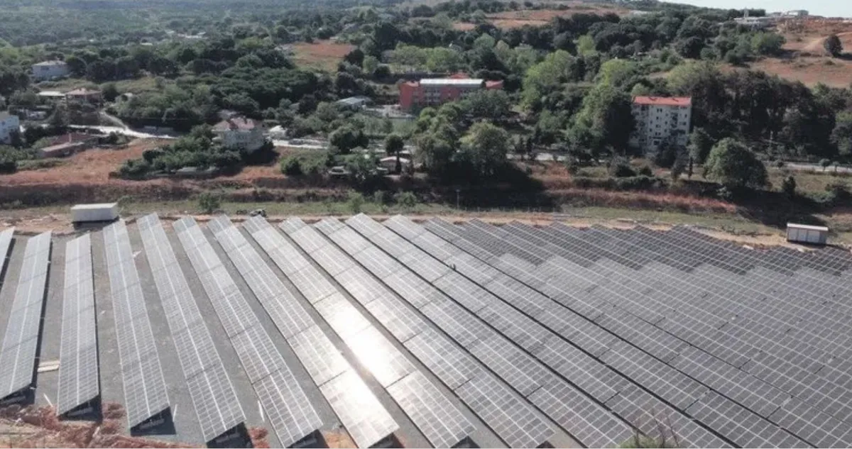 1792208530927.jpg Türkiye Yüzyılı'na yeşil enerji imzası: Ankara'dan Batman'a güneş ve rüzgar hasadı - 1