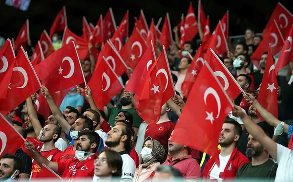 uzatmalarda-yikildik-turkiye-2-2-karadag-mac-sonucu-ozet-1630529351640.jpg Uzatmalarda yıkıldık! Türkiye 2-2 Karadağ (MAÇ SONUCU-ÖZET) - 4