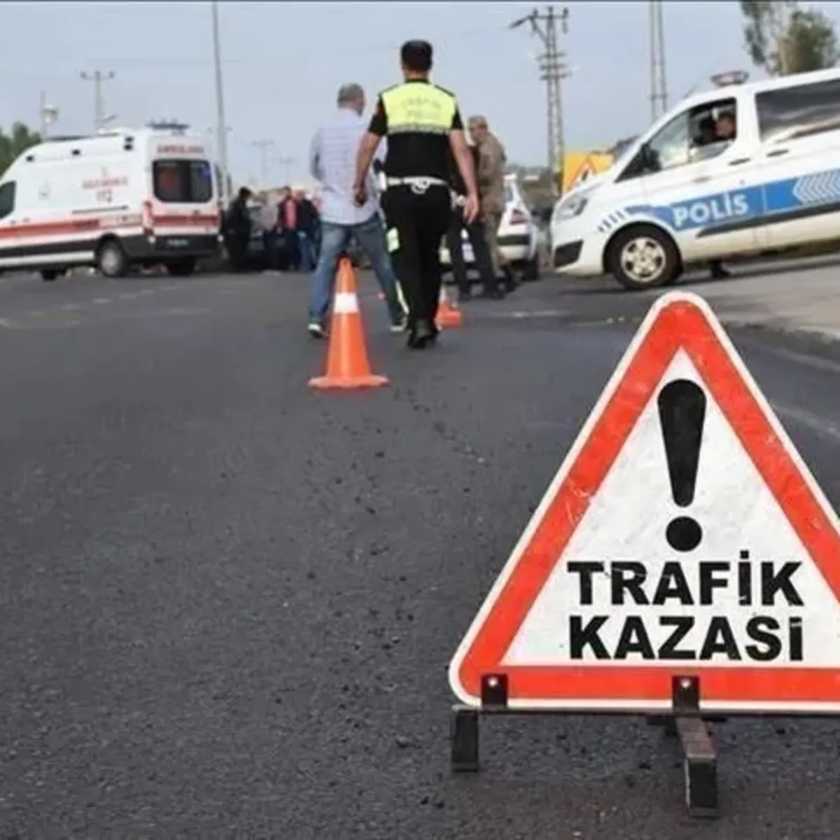 Elazığ’da feci kaza! Minibüs uçuruma yuvarlandı: 5’i ağır 13 yaralı