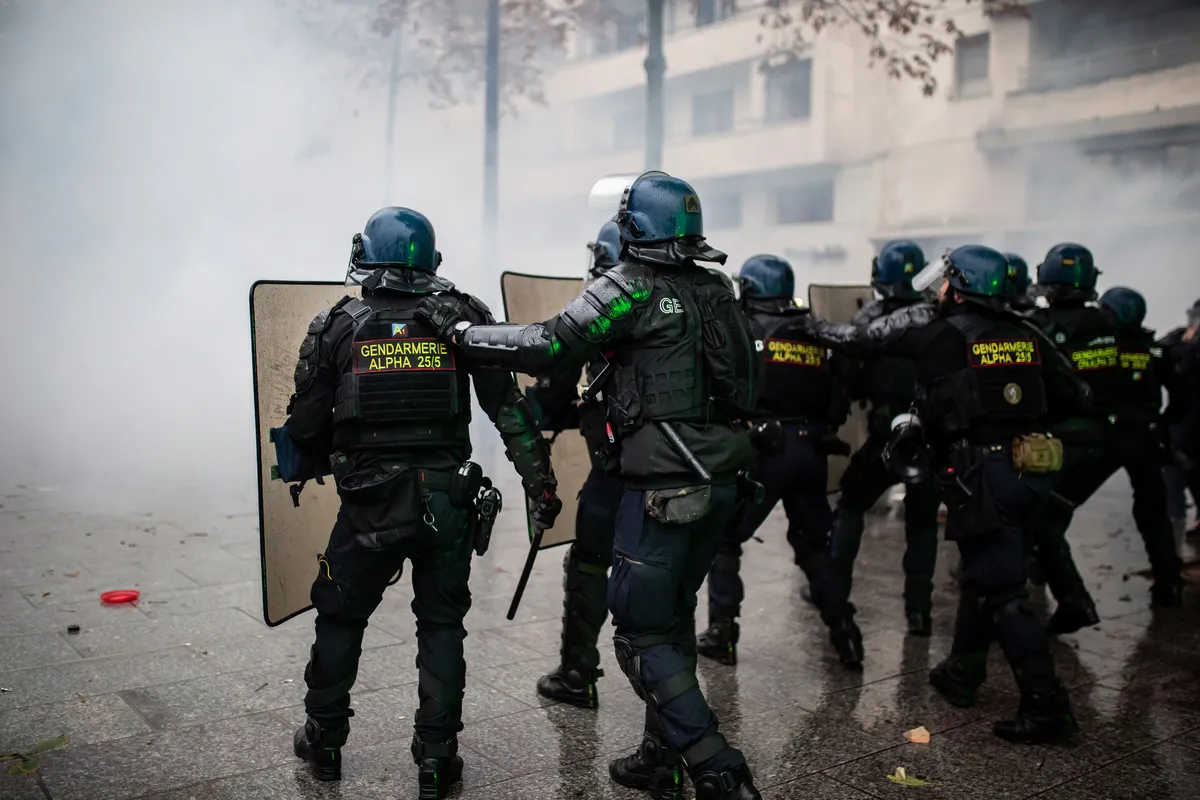 protesto-oncesi-pariste-kirmizi-alarm-gece-yasagi-karari-1793375370956.jpg Protesto öncesi Paris'te kırmızı alarm! Gece yasağı kararı - 1
