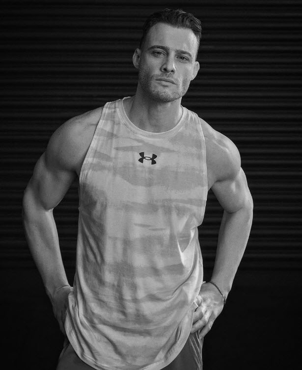 kerem-bursinden-korkutan-haber-ameliyat-masasina-yatti-1678281429297.jpg Kerem Bürsin'den korkutan haber! Ameliyat masasına yattı - 3