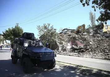 Ankara Altındağ'da gecekondu yıkım ekibine ateş açıldı!