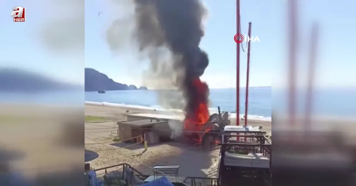 Alanya'da plaj büfesi alev alev yandı