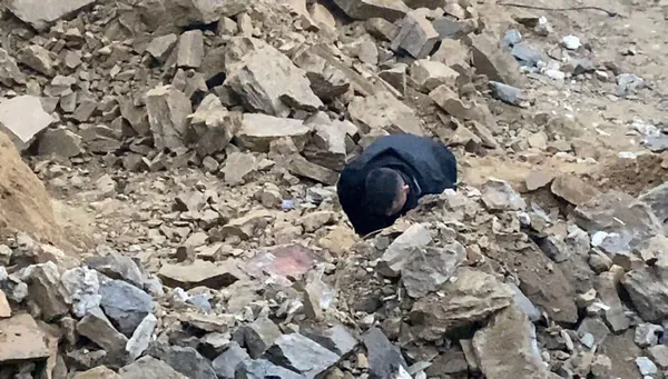Kağıthane'de şoke eden olay! Kazı çalışmalarında kafatası ve iskelet bulundu - 2