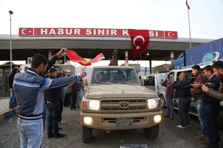 Peşmerge konvoyu Kobani yolunda