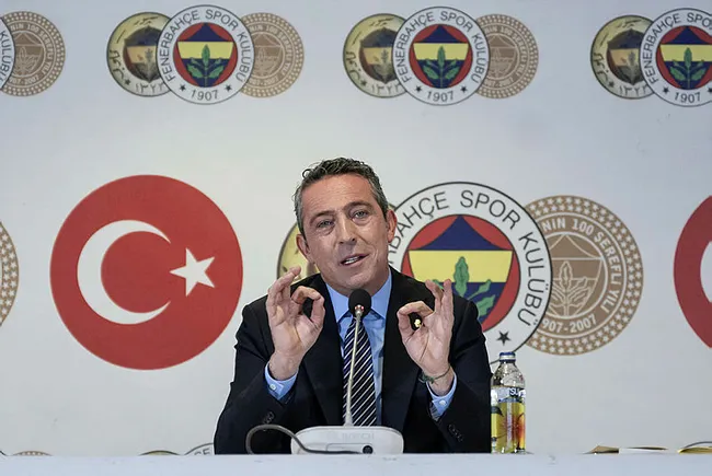fenerbahce-baskani-ali-koc-yeniden-baskan-adayi-olacagini-acikladi-1715442597877.jpg Fenerbahçe Başkanı Ali Koç yeniden "başkan adayı" olacağını açıkladı - 4