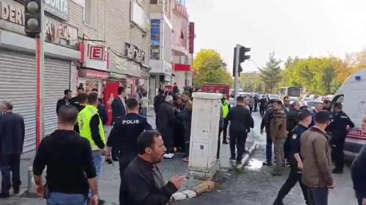 Ağrı'da 2 ailenin kavgası kanlı bitti: Yaralılar var