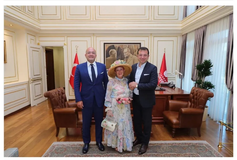 imamoglunun-casusluk-davasinda-ilk-gun-sona-erdi-20-yila-kadar-hapis-istemi-1778523249536.jpeg İmamoğlu’nun “casusluk” davasında ilk gün sona erdi! 20 yıla kadar hapis istemi - 4