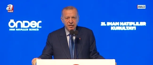 Teğmenlerin kılıçlı yemini darbe günlerini hatırlattı