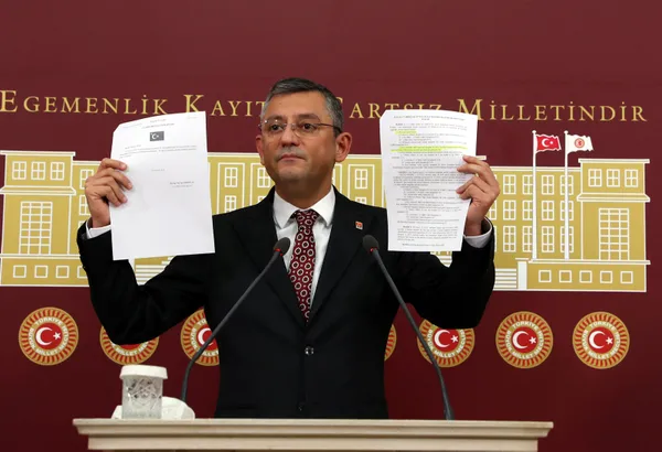 chp-yine-kuran-kurslarini-hedef-aldi-izmir-vekili-kani-bekodan-skandal-sozler-cocuklara-musallat-olan-orta-cag-1662129825581.jpg CHP yine Kur'an kurslarını hedef aldı! İzmir vekili Kani Beko'dan skandal sözler: Çocuklara musallat olan Orta Çağ zihniyeti
