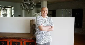 Mehmet Ali Erbil İsrail’in saldırılarına isyan etti