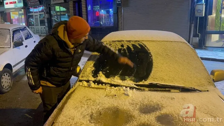 Kars’ta etkili kar yağışı! Sürücülere dikkatli olun uyarısı