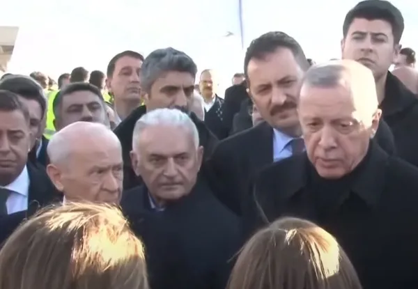 Hatay’da 6,4 büyüklüğünde deprem! Kahramanmaraş ve çevre illerde de hissedildi! Felaket sonrası artçılar sürüyor