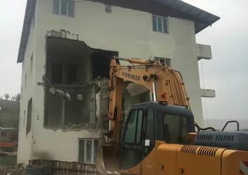 PKK'nın sözde mahkemesi yıkıldı