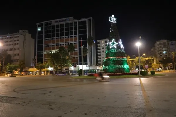 Bahanesi cezadan kurtaramadı! Sokağa çıkma yasağını çiğneyen kadına ceza kesildi - 2