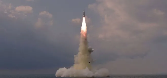 Kuzey Kore yeni füzesini denedi! Japonya alarma geçti
