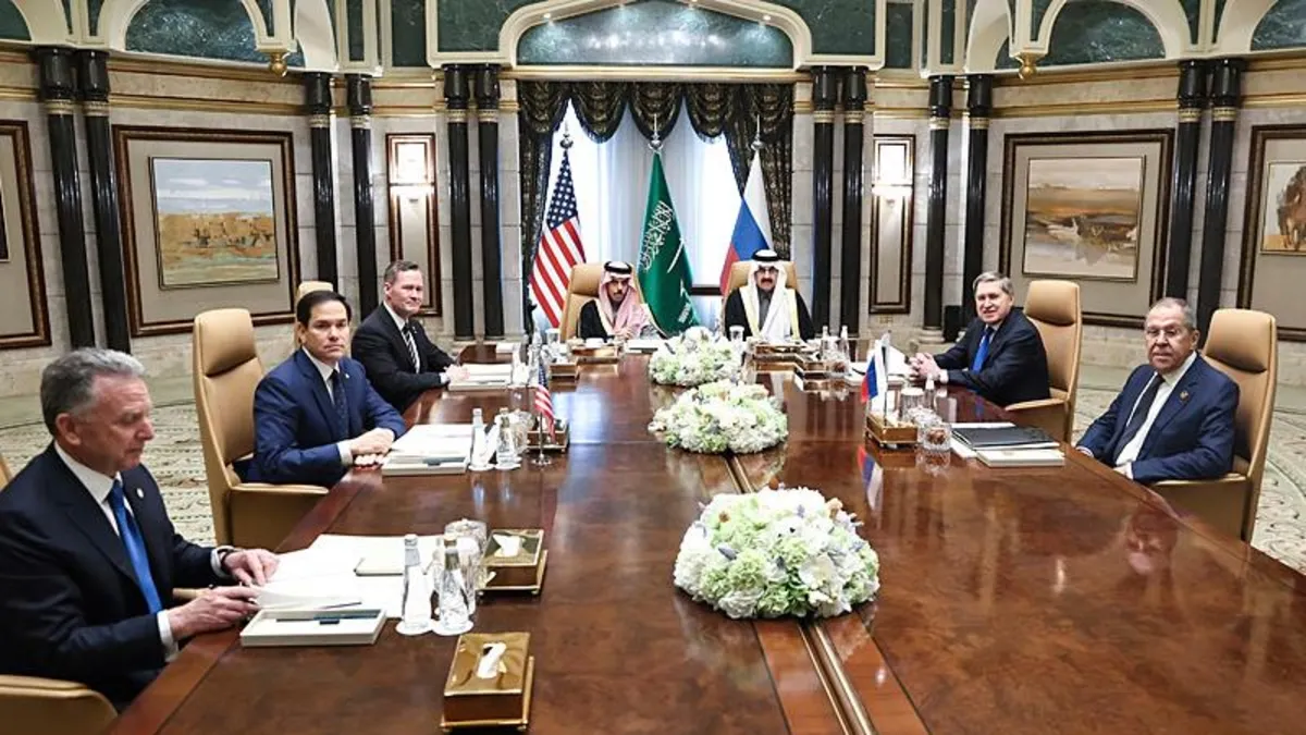 Riyad'da ABD-Rusya zirvesi! İki taraftan da peş peşe mesajlar: Savaş kabul edilemez