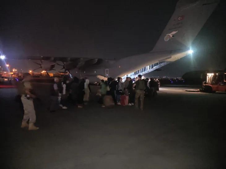 Kabil Havalimanı'nda çatışma! 4 asker hayatını kaybetti