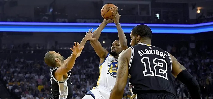 NBA'de heyecan sürprizlerle başladı