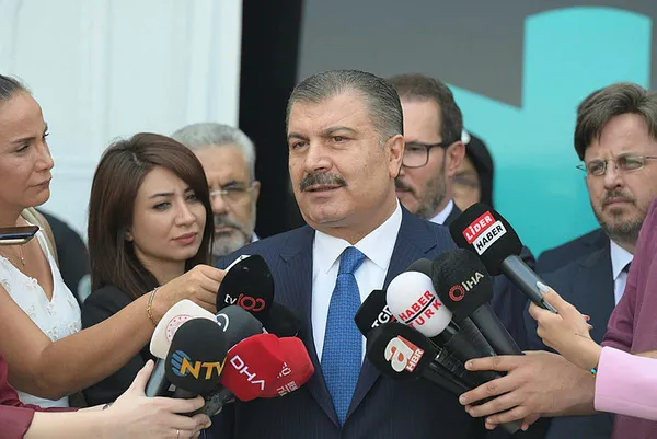 Bakan Koca'dan sağlık çalışanlarına yönelik önemli açıklama - 2